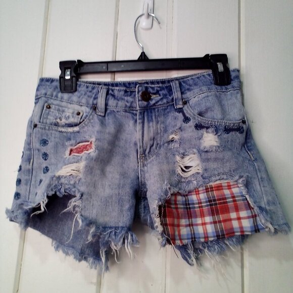 Indigo Rein Denim Shorts Juniors 1 Cut-off Raw Hem Distressed Plaid Festival - Picture 1 of 16
